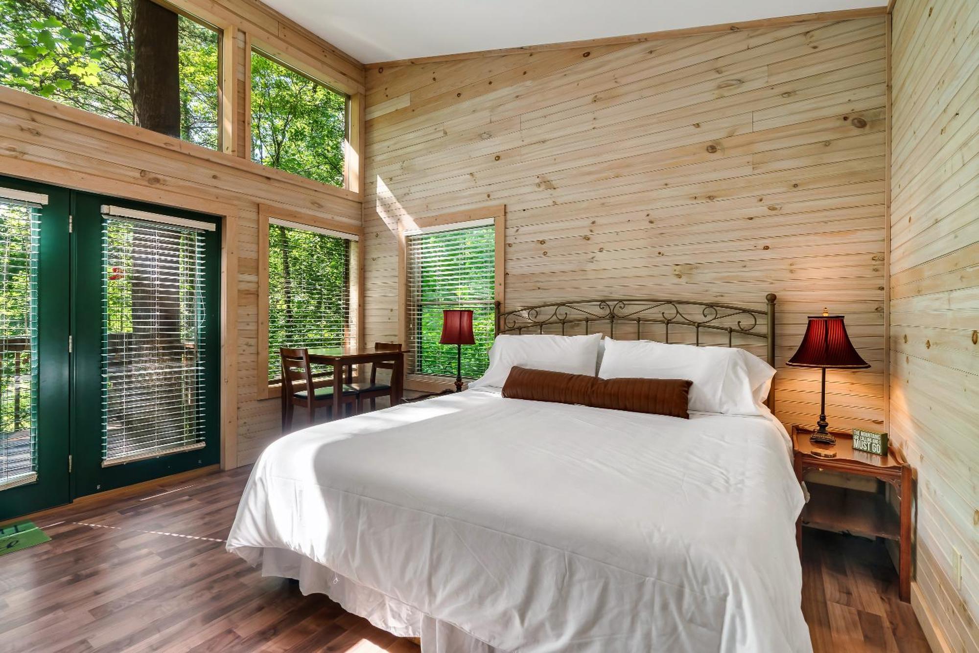 Rivers Edge Treehouses Robbinsville Bagian luar foto